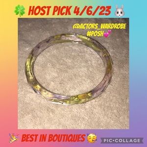 Custom epoxy bracelet with glitter ✨ and my favorite leaves 🍃 New